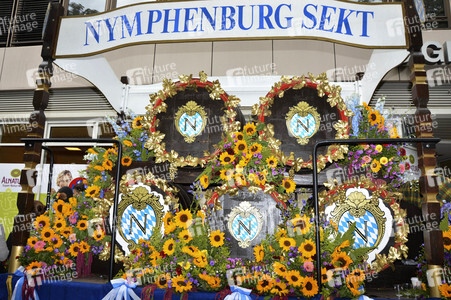 Wiesn-Einzug der Festwirte und Brauereien in München