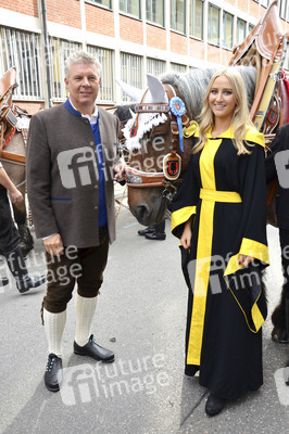 Wiesn-Einzug der Festwirte und Brauereien in München