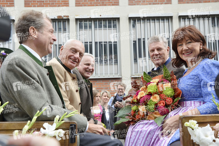 Wiesn-Einzug der Festwirte und Brauereien in München