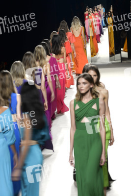 Juanjo Oliva Fashion Show, Mercedes-Benz Fashion Week Madrid