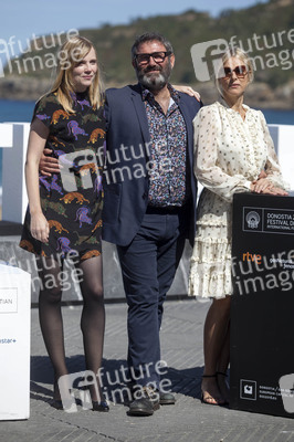 'Vingt et une nuits avec Pattie / 21 Nights with Pattie' Photocall, San Sebastian Film Festival 2015