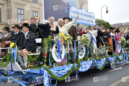 Trachten- und Schützenzug 2015 in München