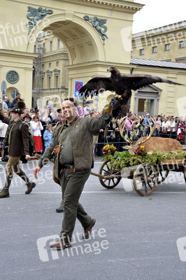 Trachten- und Schützenzug 2015 in München