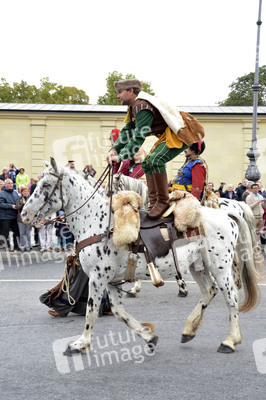 Trachten- und Schützenzug 2015 in München
