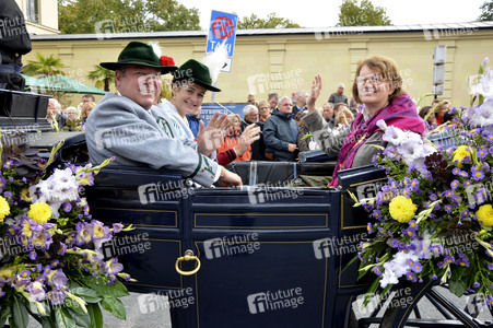 Trachten- und Schützenzug 2015 in München
