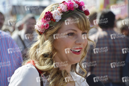 Damen-Wiesn 2015 von Unternehmerin Regine Sixt auf dem Oktoberfest in München
