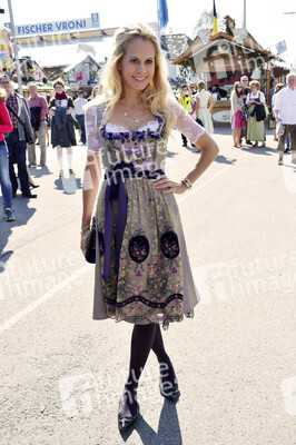Damen-Wiesn 2015 von Unternehmerin Regine Sixt auf dem Oktoberfest in München