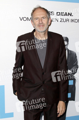 Filmpremiere 'Life' in Hamburg