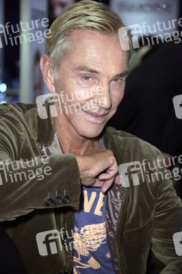 Autogrammstunde mit Wolfgang Joop in Berlin