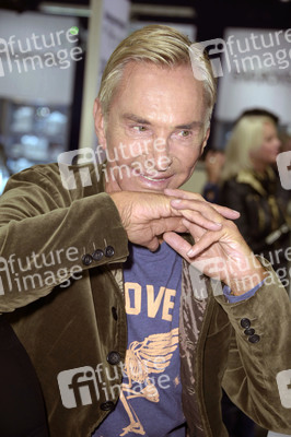 Autogrammstunde mit Wolfgang Joop in Berlin