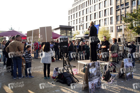 Demo vor der Botschft von Ungarn in Berlin