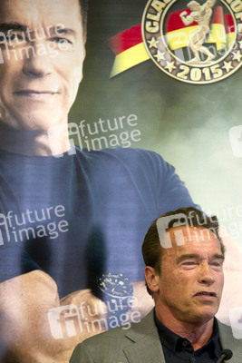 Arnold Schwarzenegger Pressekonferenz in Madrid