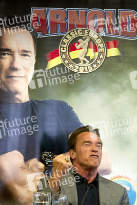 Arnold Schwarzenegger Pressekonferenz in Madrid