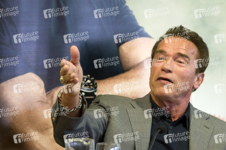Arnold Schwarzenegger Pressekonferenz in Madrid