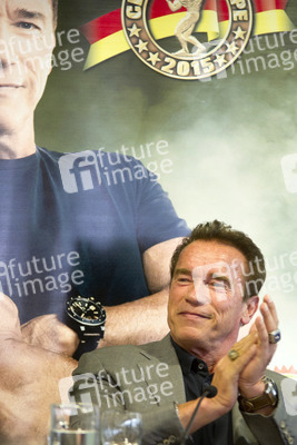 Arnold Schwarzenegger Pressekonferenz in Madrid