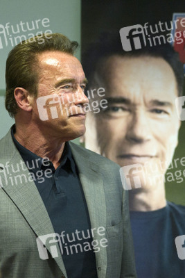Arnold Schwarzenegger Pressekonferenz in Madrid