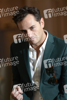 Asier Etxeandia Photoshooting, San Sebastian Film Festival 2015