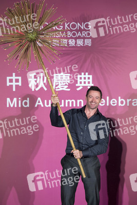 Hugh Jackman beim Tai Hang Fire Dragon Dance Festival in Hong Kong