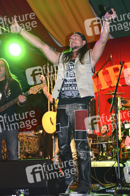 Schürzenjäger