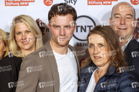 Premiere der Mini-Serie 'Weinberg' in Köln