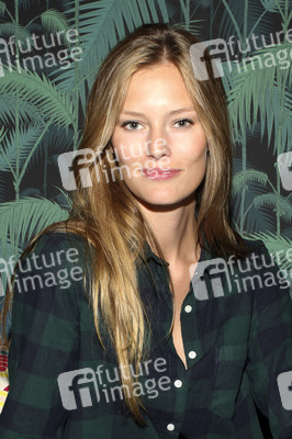 Happy Birthday Party des Online Modemagazins 'Tres Click' in Hamburg