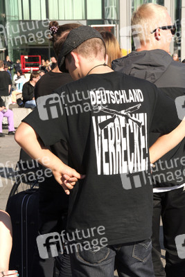 Protest gegen rechte Demo in Berlin