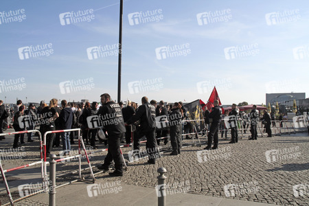 Protest gegen rechte Demo in Berlin