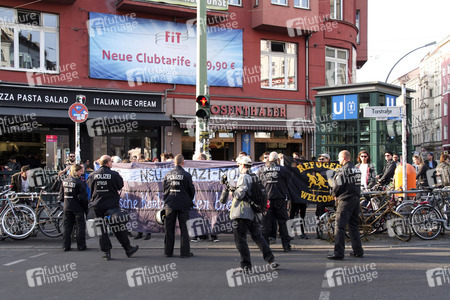 Protest gegen rechte Demo in Berlin
