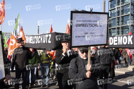 Demo Gegen TTIP und CETA in Berlin