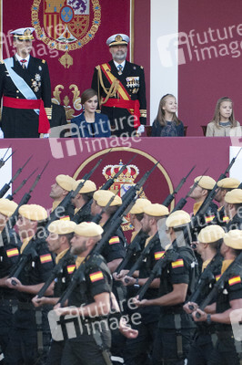 Militärparade zum spanischen Nationalfeiertag in Madrid