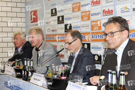 Pressekonferenz SC Paderborn mit Stefan Effenberg