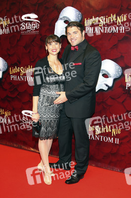 Musical-Premiere 'Die Liebe stirbt nie - Phantom der Oper II' in Hamburg