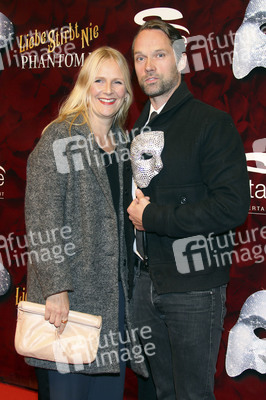 Musical-Premiere 'Die Liebe stirbt nie - Phantom der Oper II' in Hamburg