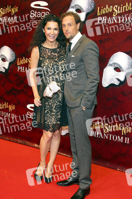 Musical-Premiere 'Die Liebe stirbt nie - Phantom der Oper II' in Hamburg