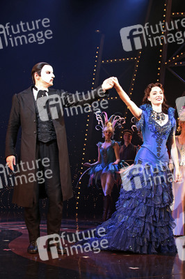 Musical-Premiere 'Die Liebe stirbt nie - Phantom der Oper II' in Hamburg
