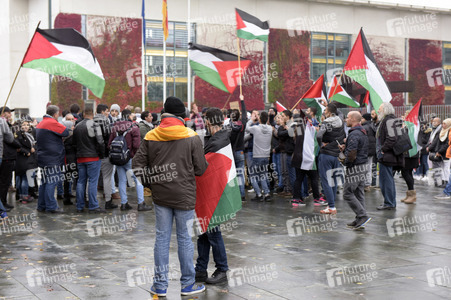 Palästinenser demonstrieren in Berlin