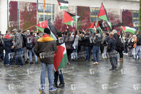 Palästinenser demonstrieren in Berlin