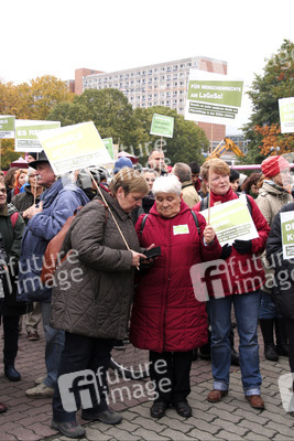'Moabit hilft' Protest in Berlin