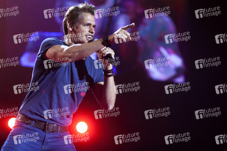 Cadena 100 por Ellas Benefizkonzert in Madrid