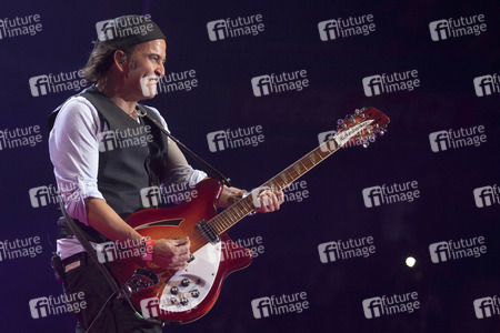 Cadena 100 por Ellas Benefizkonzert in Madrid