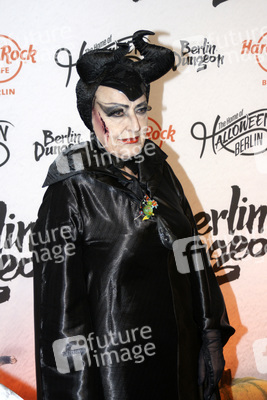 Halloween Party by Natascha Ochsenknecht im Berlin Dungeon