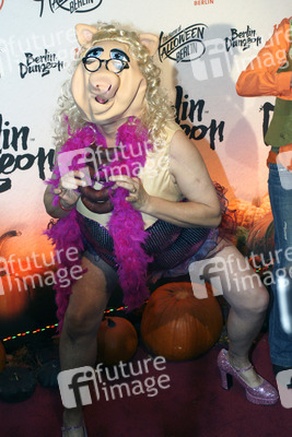 Halloween Party by Natascha Ochsenknecht im Berlin Dungeon