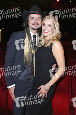 Goldene Bild der Frau 2015 in Hamburg