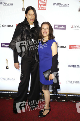 Goldene Bild der Frau 2015 in Hamburg