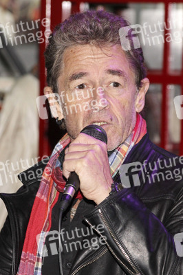 Peter Maffay Autogrammstunde in Hamburg