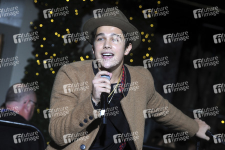 Austin Mahone live in New York
