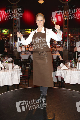 Premiere der Dinner-Show 'Cornelia Poletto Palazzo' in Hamburg