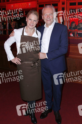 Premiere der Dinner-Show 'Cornelia Poletto Palazzo' in Hamburg