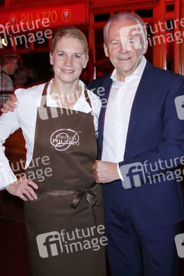 Premiere der Dinner-Show 'Cornelia Poletto Palazzo' in Hamburg