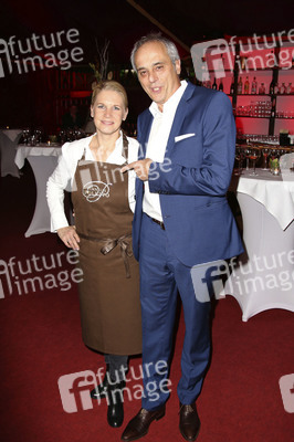 Premiere der Dinner-Show 'Cornelia Poletto Palazzo' in Hamburg